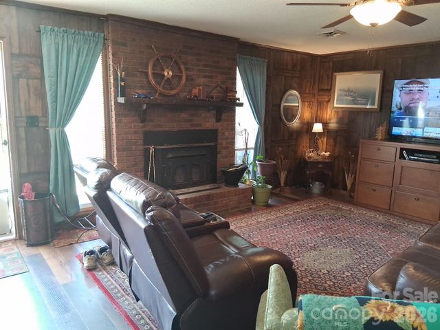 1415 Old US 221A Highway, Mooresboro, NC 28114