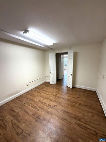 412 E JEFFERSON ST, Charlottesville, VA 22902