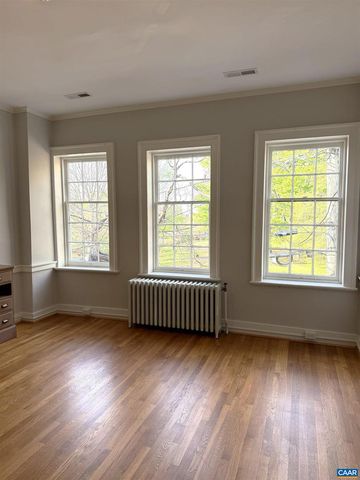412 E JEFFERSON ST, Charlottesville, VA 22902