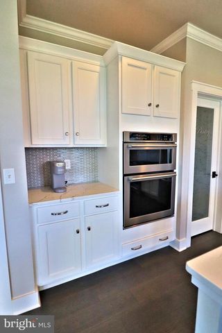 1071 VALLEY CROSSING DR, Lititz, PA 17543