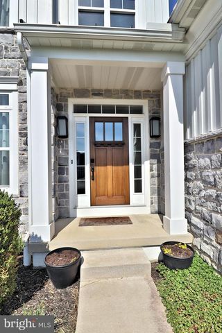 1071 VALLEY CROSSING DR, Lititz, PA 17543