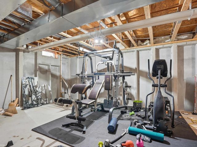 49570 Crusader Drive, Macomb Twp, MI 48044