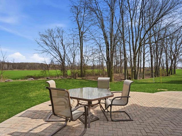 49570 Crusader Drive, Macomb Twp, MI 48044