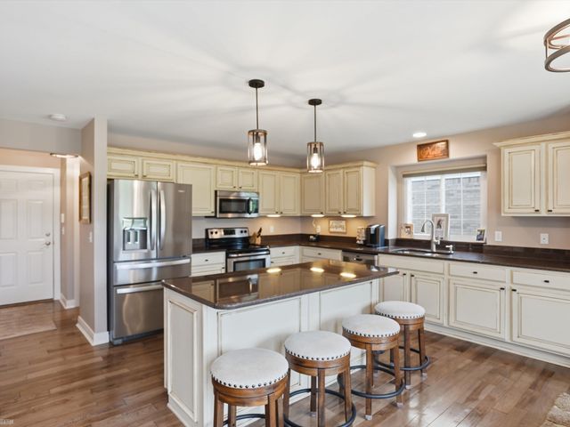 49570 Crusader Drive, Macomb Twp, MI 48044