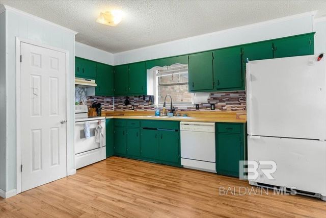 112 E Hurricane Road, Bay Minette, AL 36507