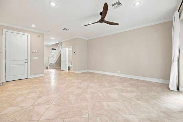 3434 NE 13TH Avenue, Oakland Park, FL 33334