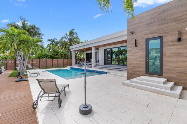 12911 Oleander Rd, North Miami, FL 33181