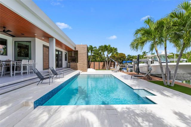 12911 Oleander Rd, North Miami, FL 33181