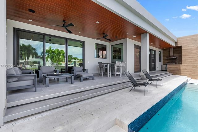 12911 Oleander Rd, North Miami, FL 33181