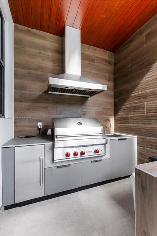 12911 Oleander Rd, North Miami, FL 33181