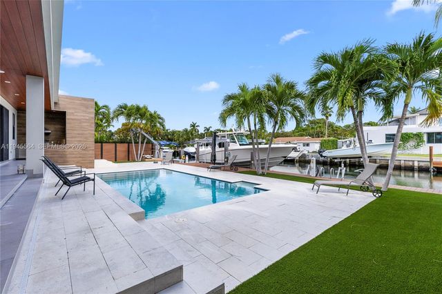 12911 Oleander Rd, North Miami, FL 33181