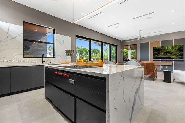 12911 Oleander Rd, North Miami, FL 33181