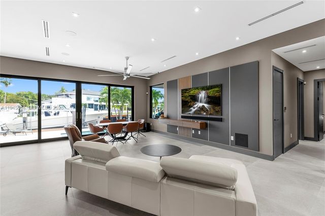 12911 Oleander Rd, North Miami, FL 33181