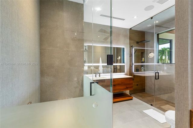 12911 Oleander Rd, North Miami, FL 33181