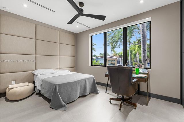 12911 Oleander Rd, North Miami, FL 33181