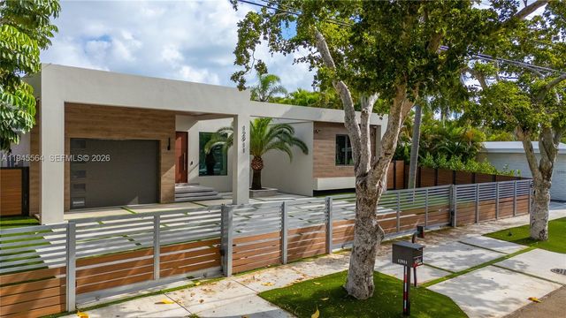 12911 Oleander Rd, North Miami, FL 33181