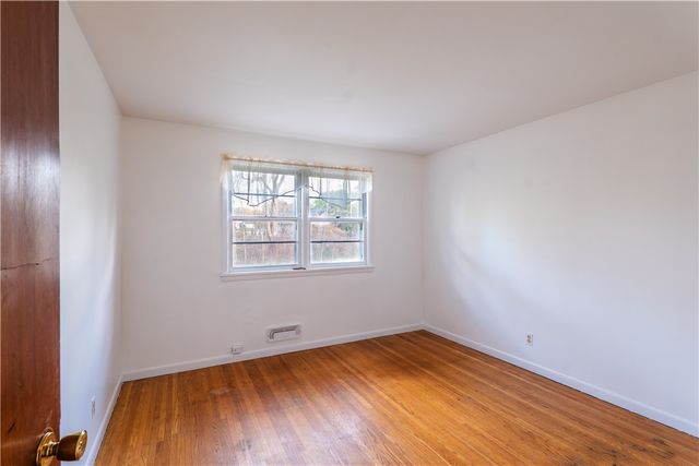 32 Valley Brook Road, Penfield, NY 14526