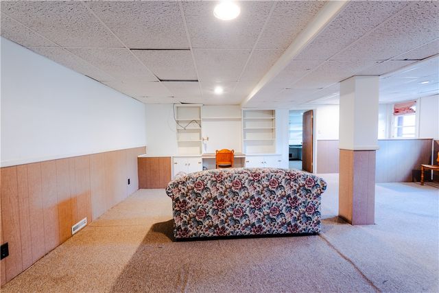 32 Valley Brook Road, Penfield, NY 14526