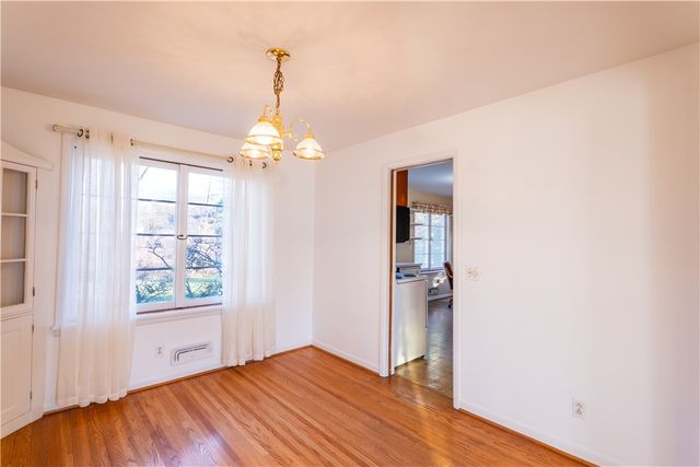 32 Valley Brook Road, Penfield, NY 14526