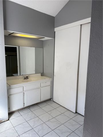 8172 Larson Ave 2, Garden Grove, CA 92844