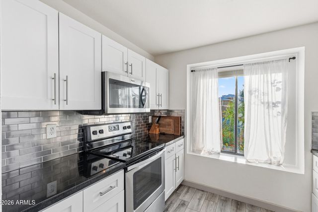 11921 N 76TH Lane, Peoria, AZ 85345