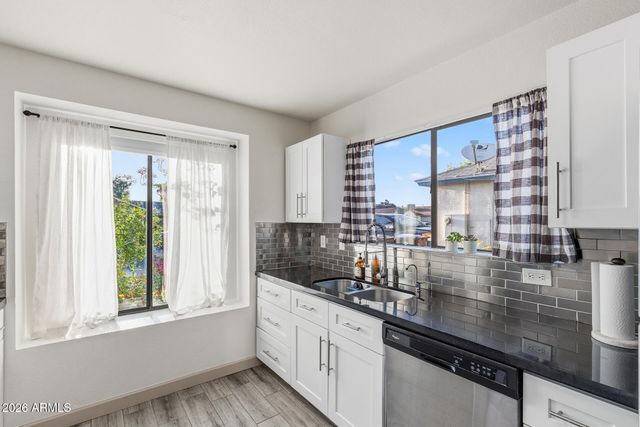 11921 N 76TH Lane, Peoria, AZ 85345