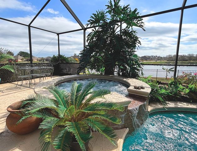 639 Royal Troon Circle, Gulf Shores, AL 36542