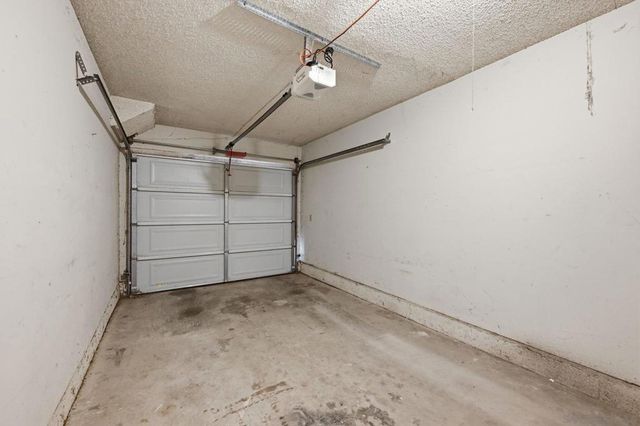 2504 Wanek Road D, Escondido, CA 92027
