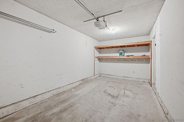 2504 Wanek Road D, Escondido, CA 92027