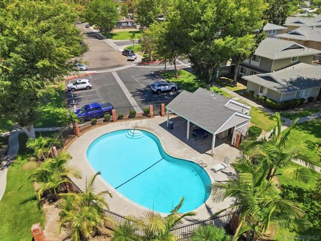 2504 Wanek Road D, Escondido, CA 92027