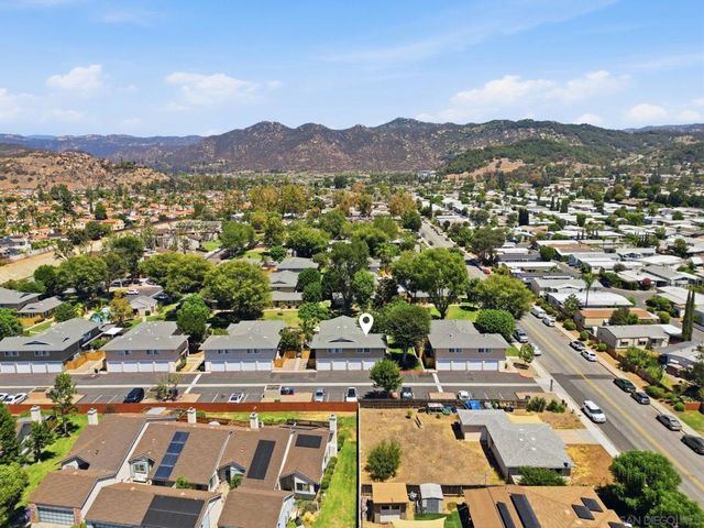 2504 Wanek Road D, Escondido, CA 92027