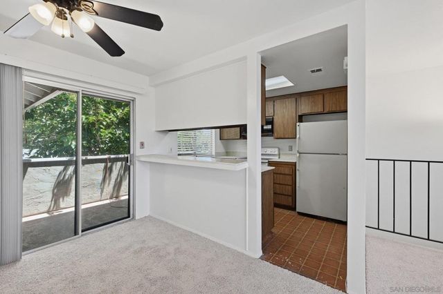 2504 Wanek Road D, Escondido, CA 92027