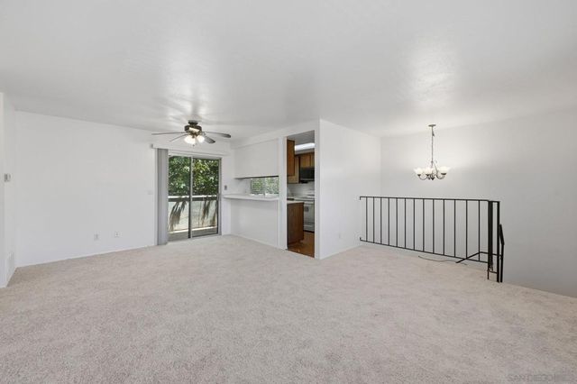 2504 Wanek Road D, Escondido, CA 92027