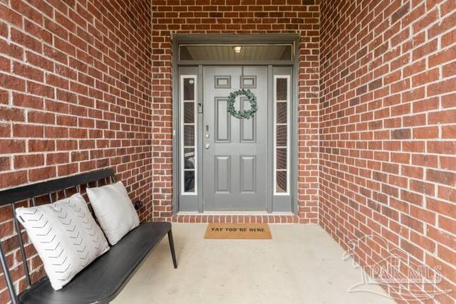 8734 Bradfield Dr, Pensacola, FL 32507