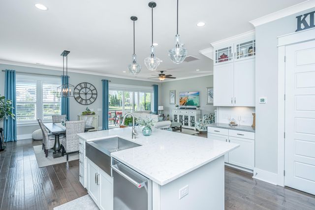 2912 Eddy Drive, Mount Pleasant, SC 29466