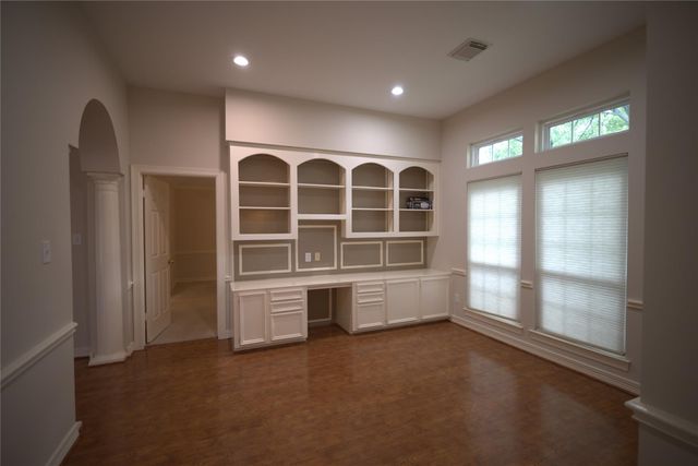 1839 Lake Winds Dr, Missouri City, TX 77459