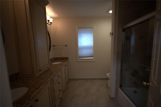 1839 Lake Winds Dr, Missouri City, TX 77459
