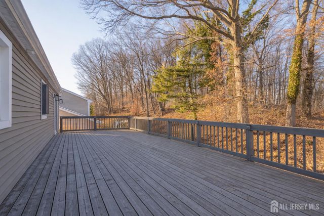 1 via vitale, Kenilworth, NJ 07033