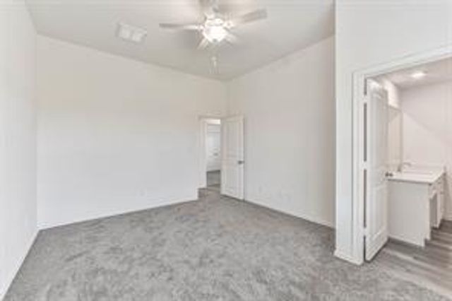 94 Road 5102, Cleveland, TX 77327