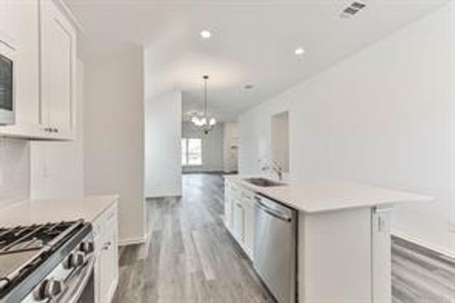 94 Road 5102, Cleveland, TX 77327
