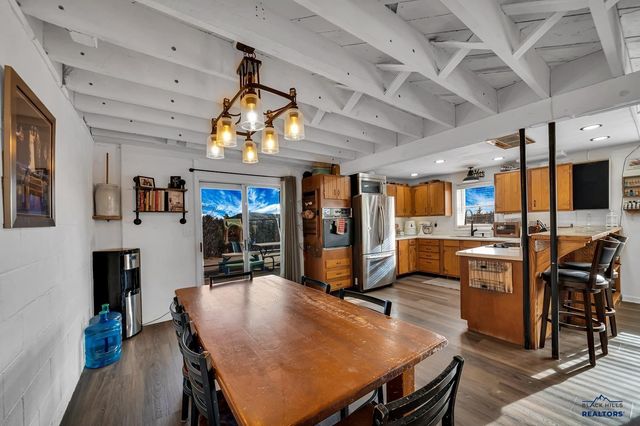 27835 CASCADE RD, Hot Springs, SD 57747