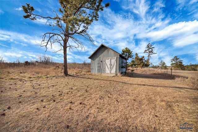 27835 CASCADE RD, Hot Springs, SD 57747
