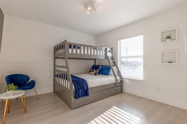 4405 Jacaranda Pkwy W, Cape Coral, FL 33993