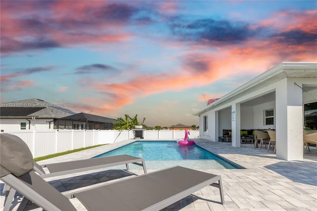 4405 Jacaranda Pkwy W, Cape Coral, FL 33993