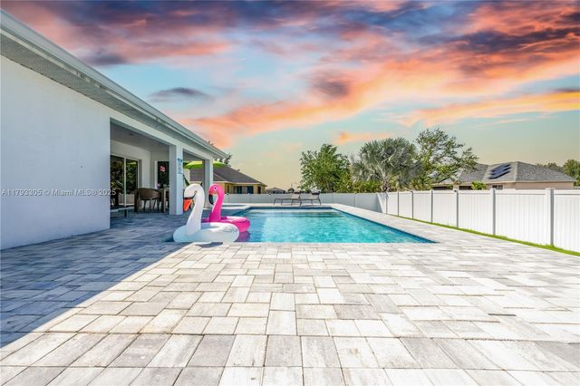 4405 Jacaranda Pkwy W, Cape Coral, FL 33993