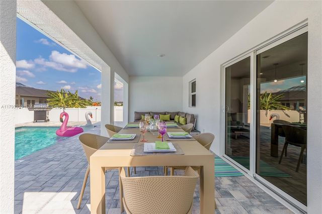 4405 Jacaranda Pkwy W, Cape Coral, FL 33993