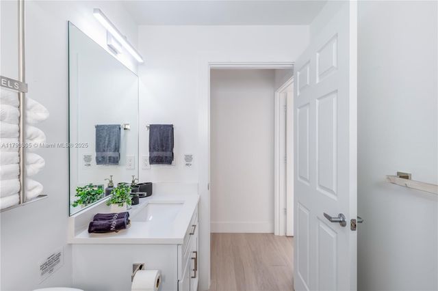 4405 Jacaranda Pkwy W, Cape Coral, FL 33993