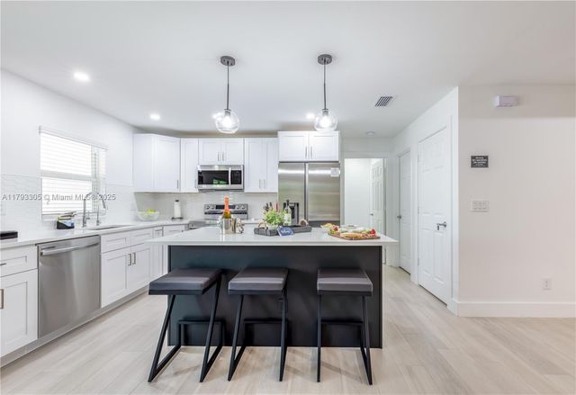 4405 Jacaranda Pkwy W, Cape Coral, FL 33993