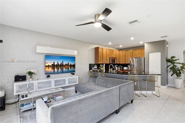 324 NE 194th Lane, Miami, FL 33179