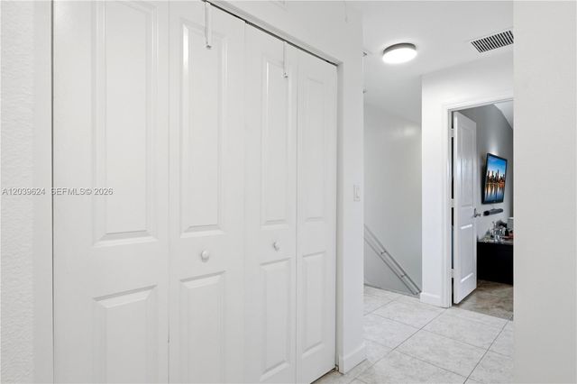 324 NE 194th Lane, Miami, FL 33179